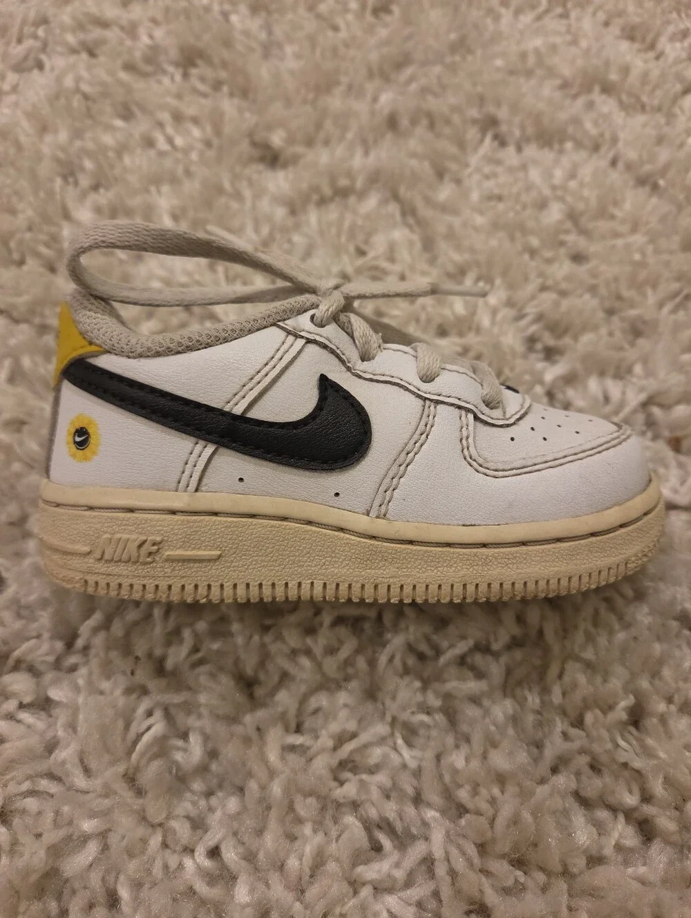 Nike Air Force 1 LV8 Toddler 7C (Have a Nike Day).